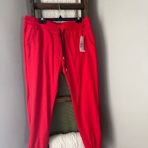 Zyia red peak zipper joggers 24” inseam large